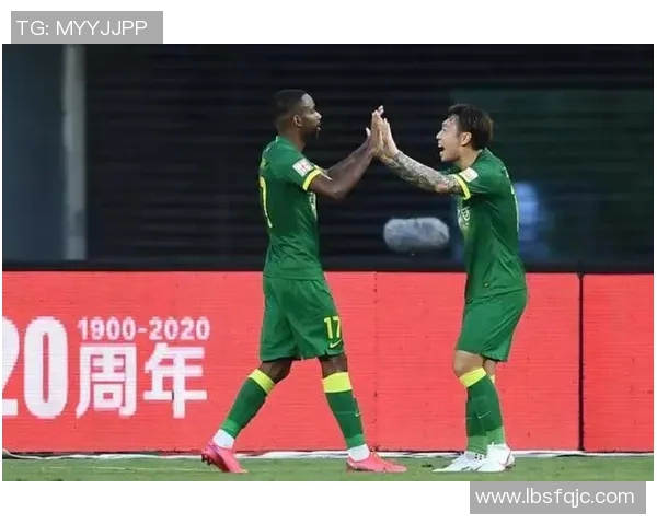 武汉羽毛球队与西安羽毛球队赛后复盘团队协作的成功与不足分析