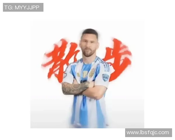 足球明星在抖音分享生活瞬间，精彩图片展现他们场内外的魅力与风采